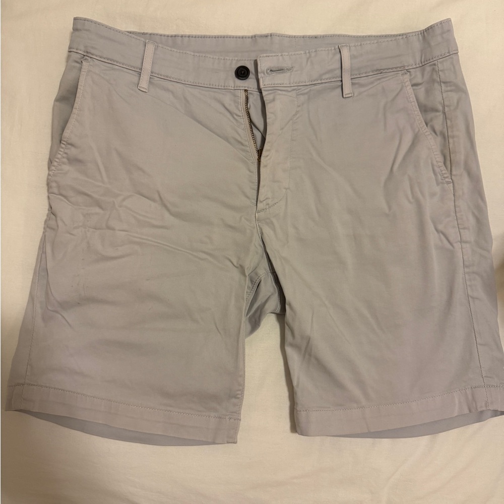 AG Wanderer Shorts Size 33